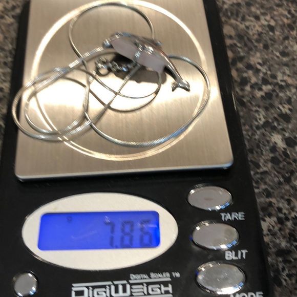 925 Solid Dolphin 🐬 with Crystal Rose Quartz - Picture 6 of 9